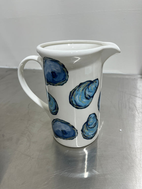 OYSTER PITCHER W/ HANDLE 8"